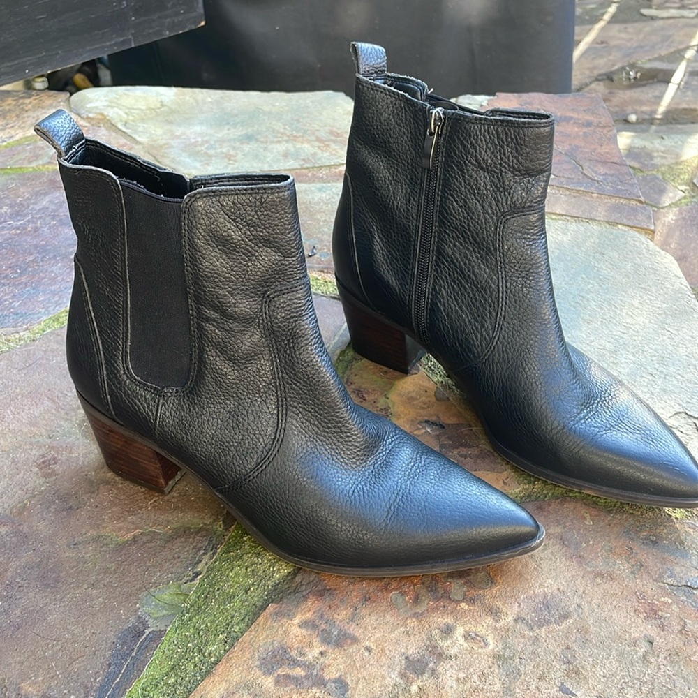 Franco Sarto Sager Bootie black